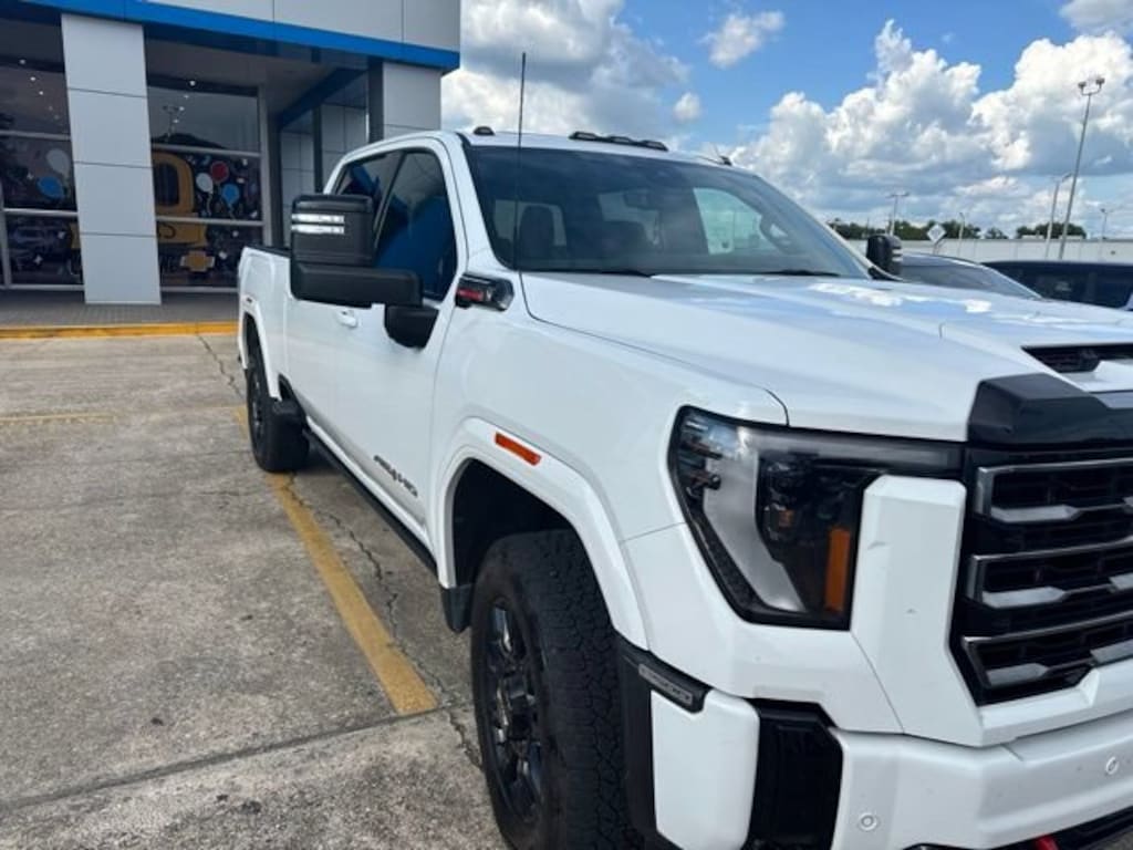Used 2025 GMC Sierra 2500 HD AT4 Truck Crew Cab