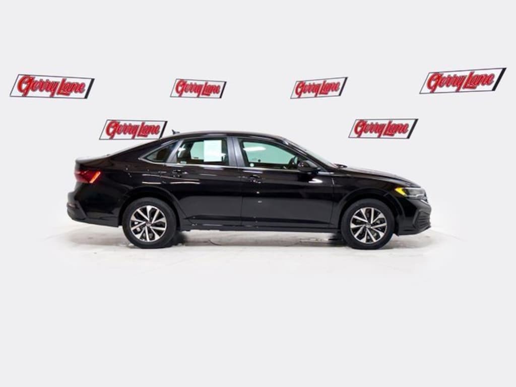 Used 2024 Volkswagen Jetta 1.5T S Sedan