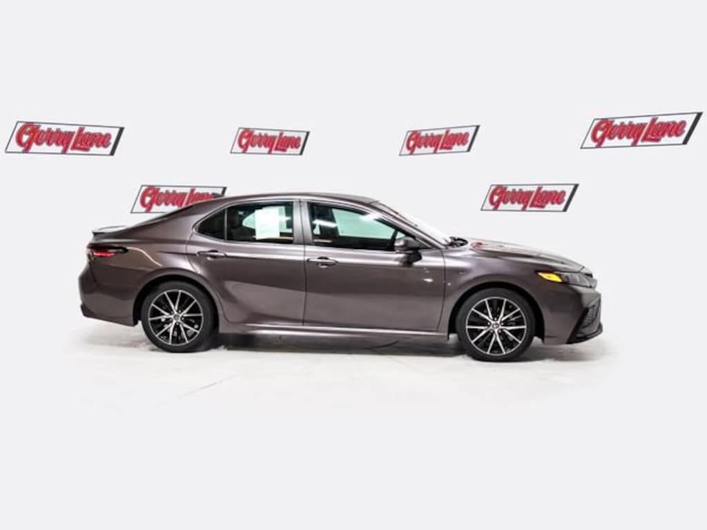 Used 2023 Toyota Camry SE Sedan