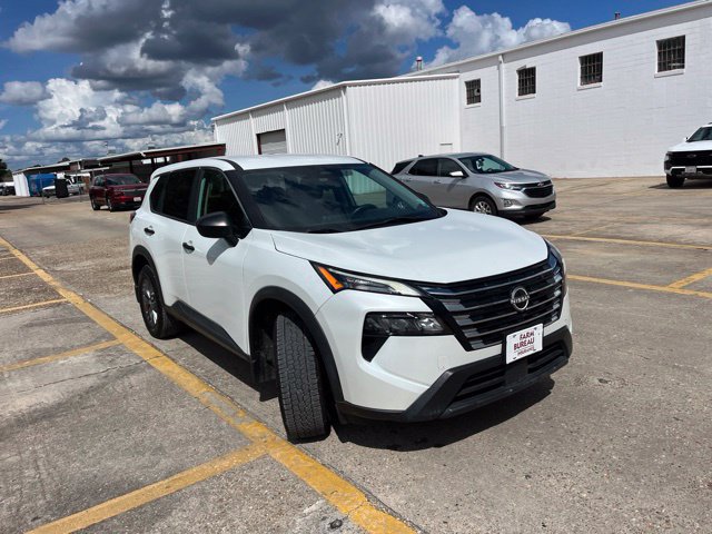 Used 2024 Nissan Rogue S FWD SUV