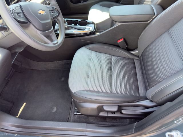 2025 Chevrolet Trax LT - Photo 14