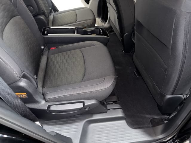 2024 Nissan Pathfinder SV - Photo 19