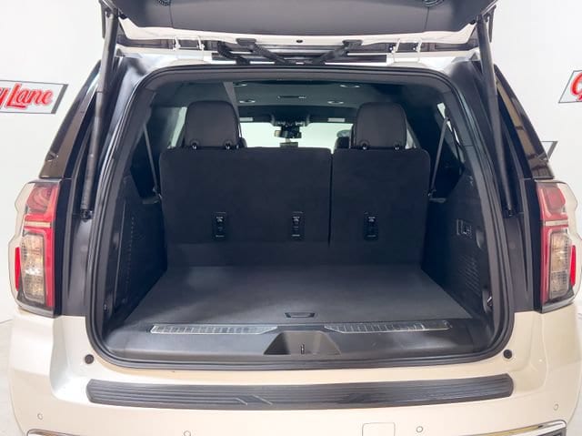 2024 Chevrolet Suburban Premier - Photo 6