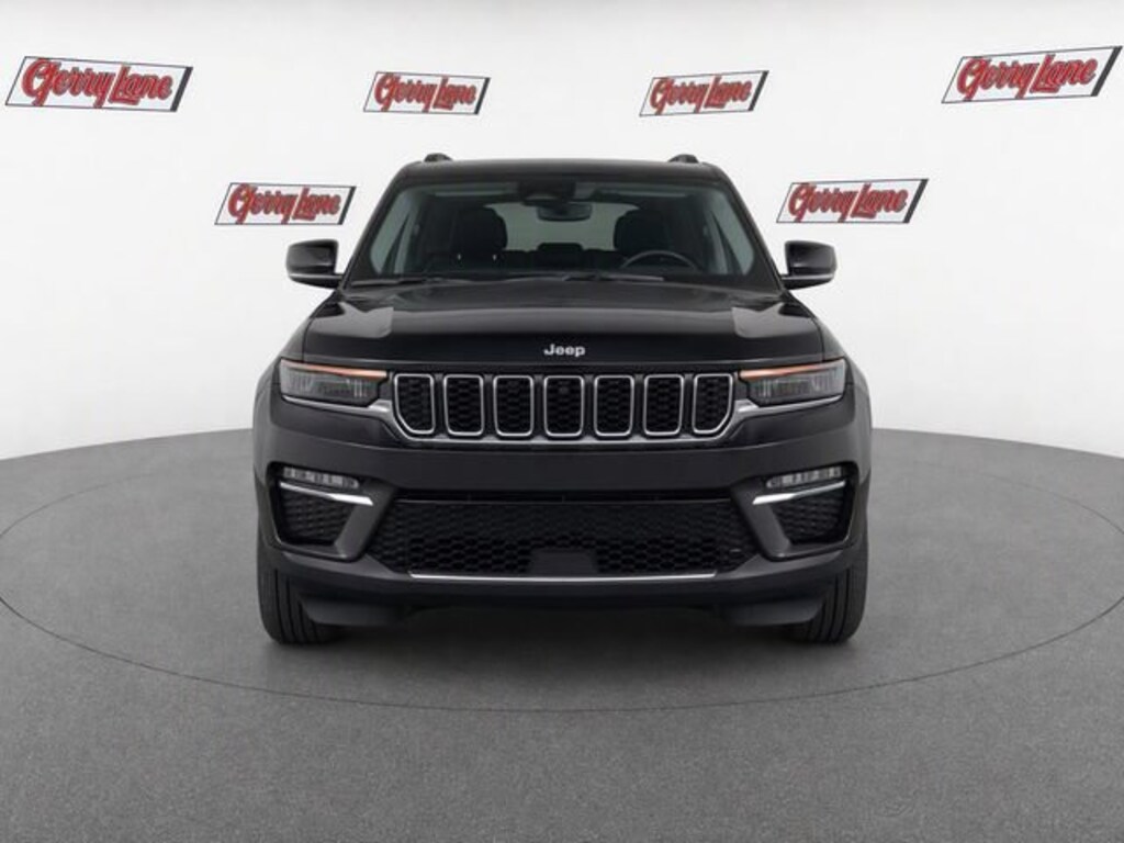 Used 2023 Jeep Grand Cherokee Limited 4x2 SUV