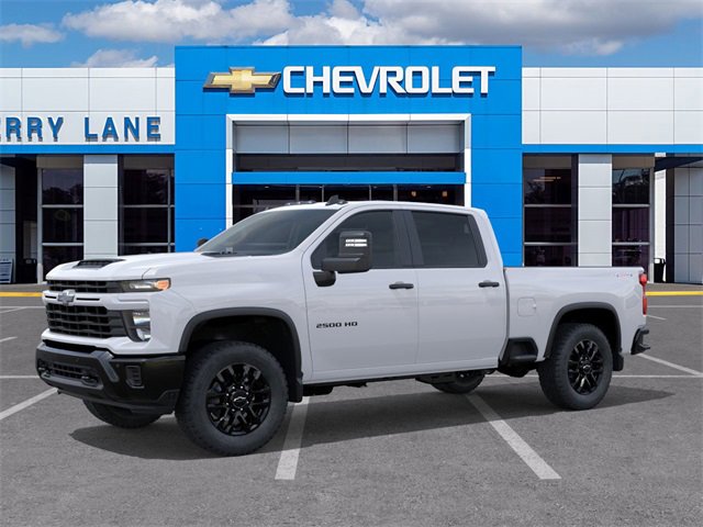 2026 Chevrolet Silverado 2500HD Custom photo 2