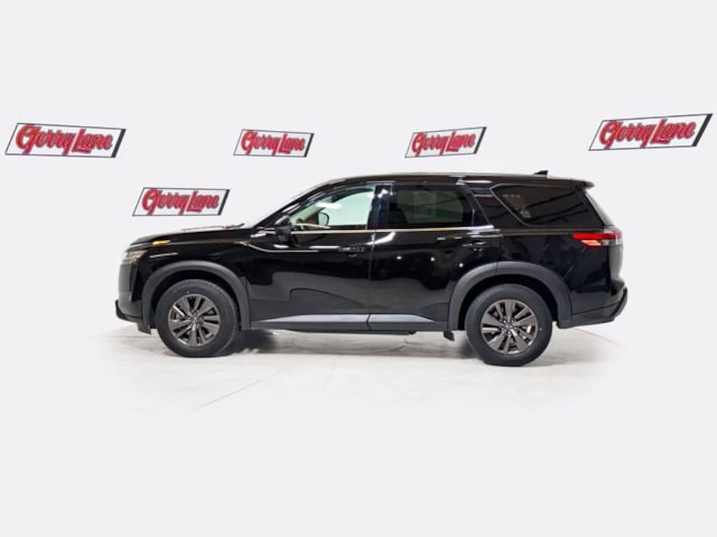 Used 2022 Nissan Pathfinder S SUV