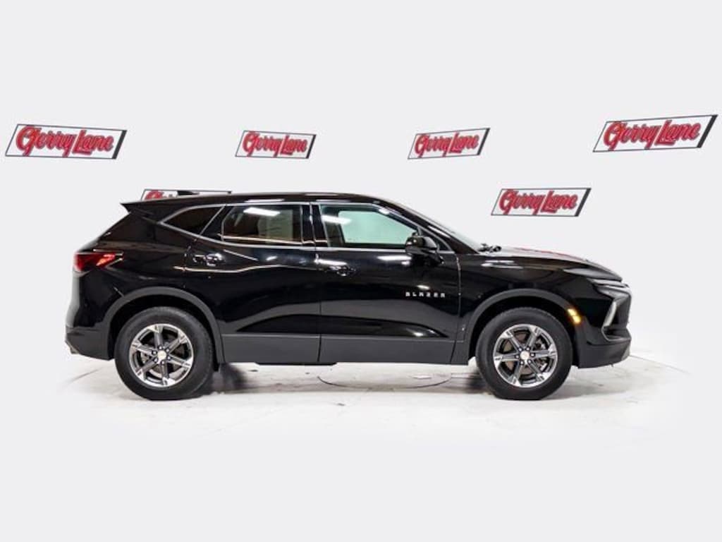 Used 2025 Chevrolet Blazer LT w/2LT SUV