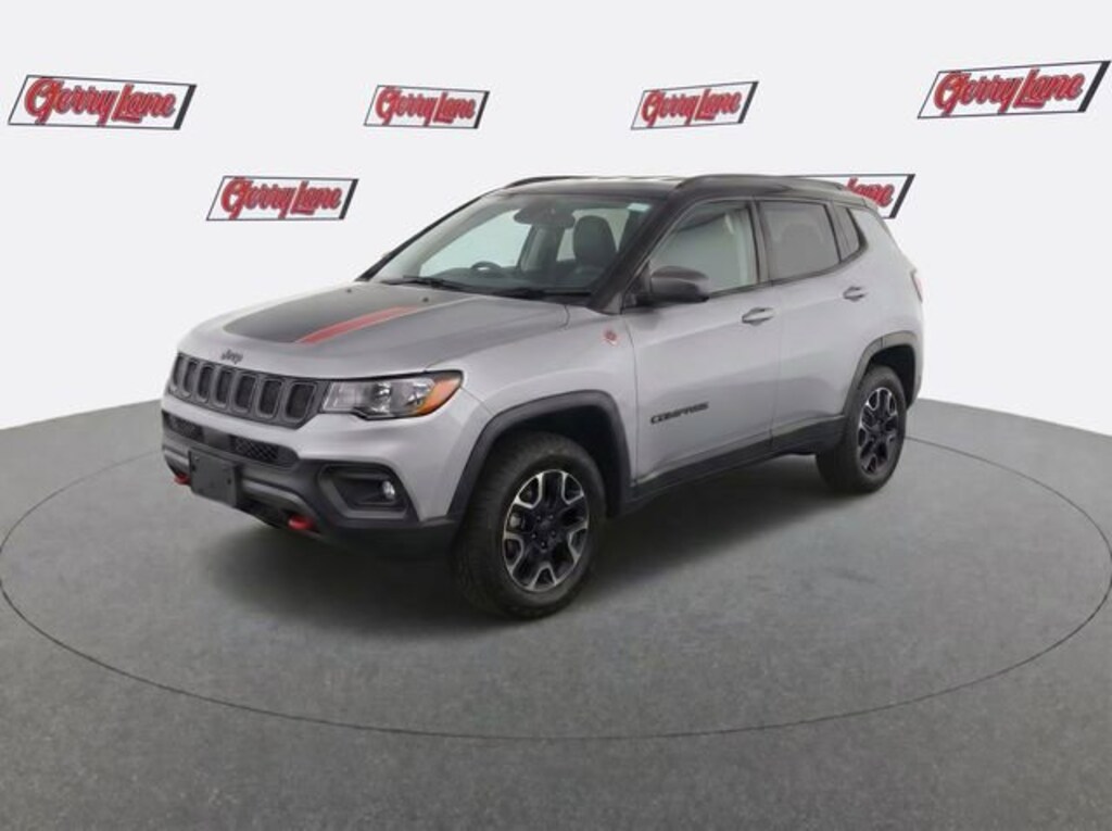Used 2025 Jeep Compass Trailhawk 4x4 SUV