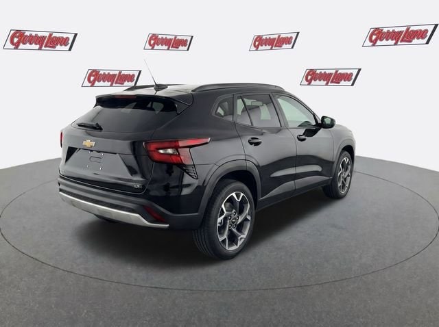 2025 Chevrolet Trax LT - Photo 7