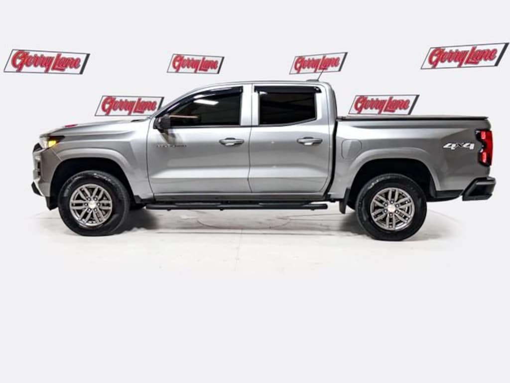 Used 2025 Chevrolet Colorado WT/LT Truck Crew Cab
