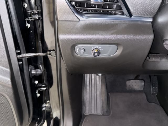2023 Chevrolet Traverse Premier - Photo 9