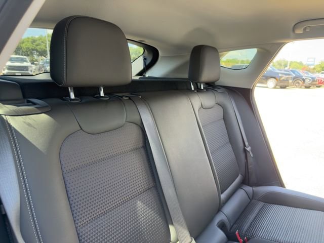 2025 Chevrolet Trax LT - Photo 19