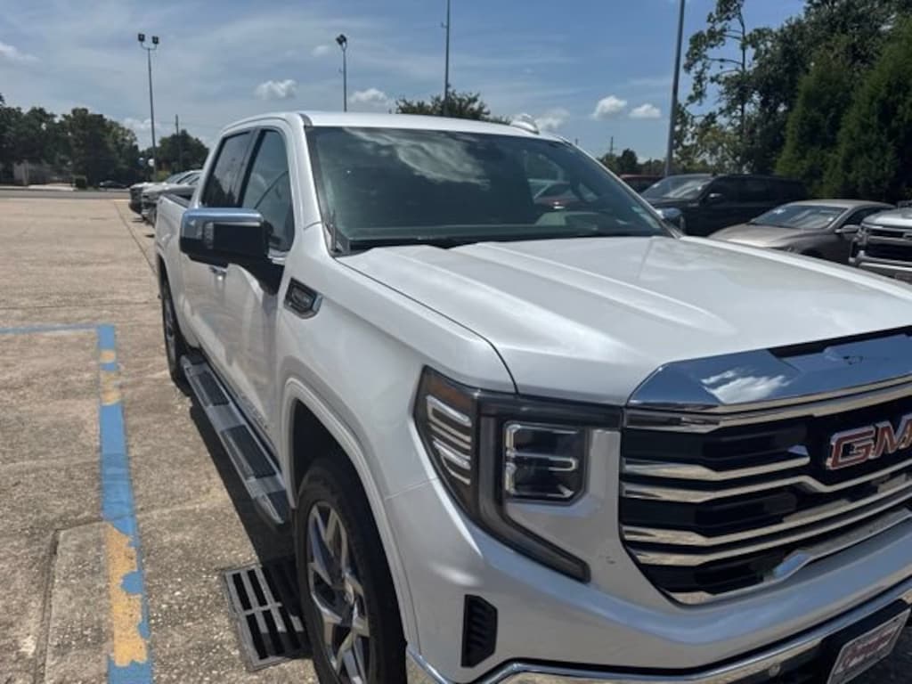 Used 2022 GMC Sierra 1500 SLT Truck Crew Cab