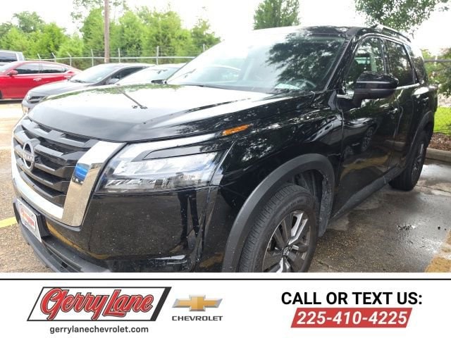 2025 Nissan Pathfinder SV 2WD's photo