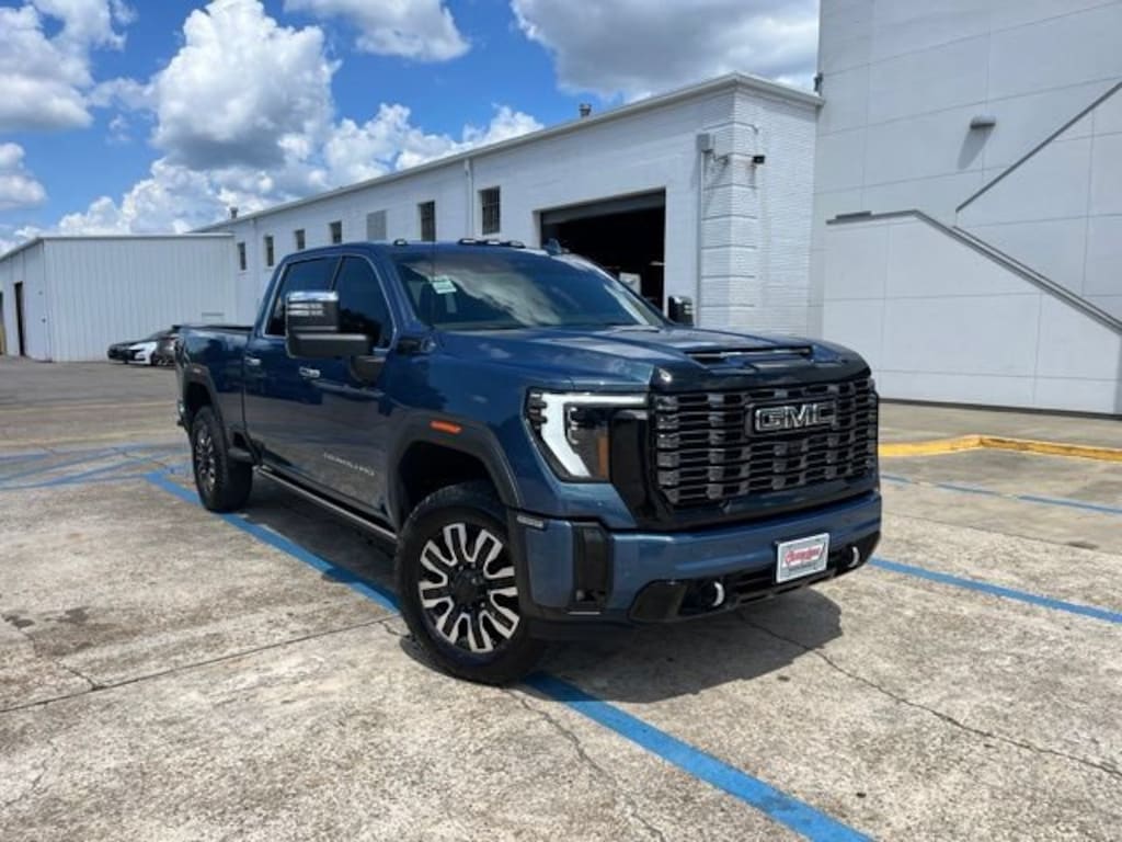 Used 2026 GMC Sierra 2500 HD Denali Ultimate Truck Crew Cab