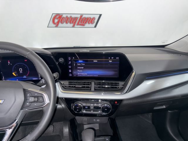 2025 Chevrolet Trax LT - Photo 11