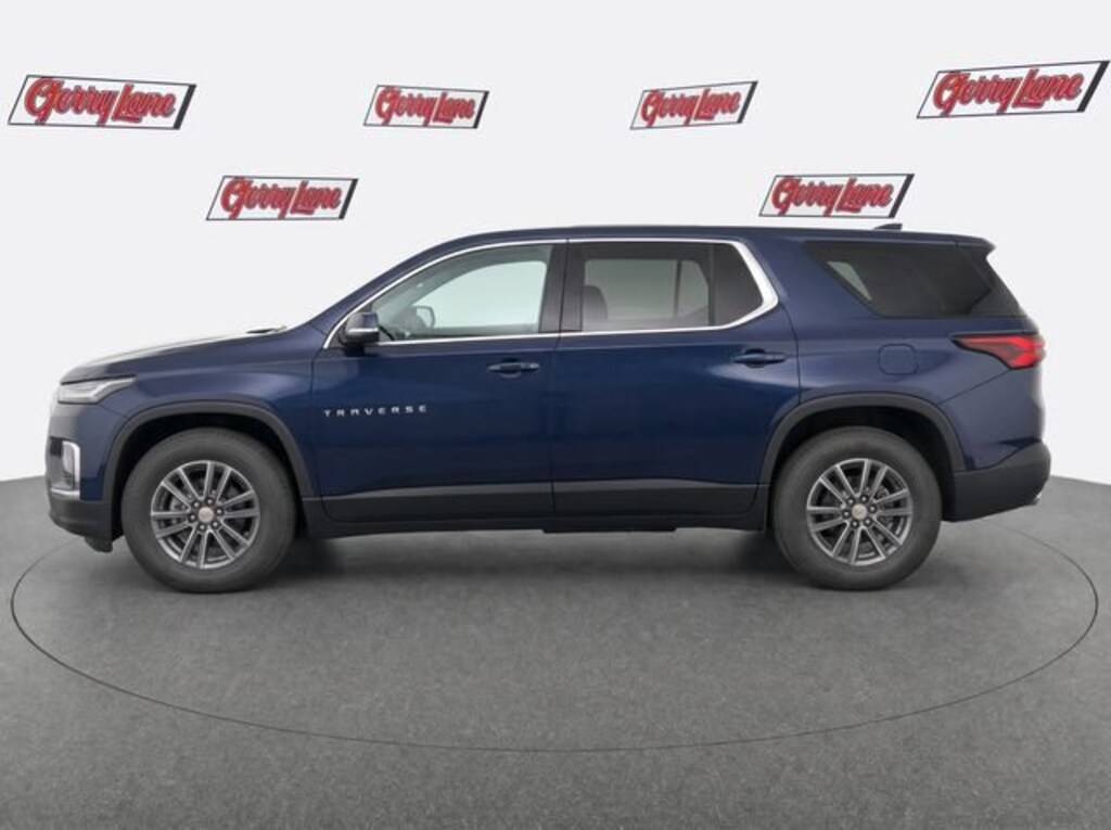 Used 2022 Chevrolet Traverse LT Cloth SUV