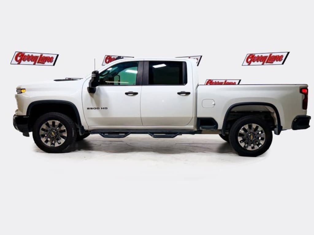 Used 2024 Chevrolet Silverado 2500 HD Custom Truck