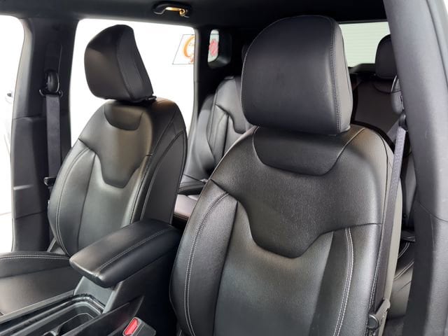 2025 Jeep Compass Limited - Photo 13