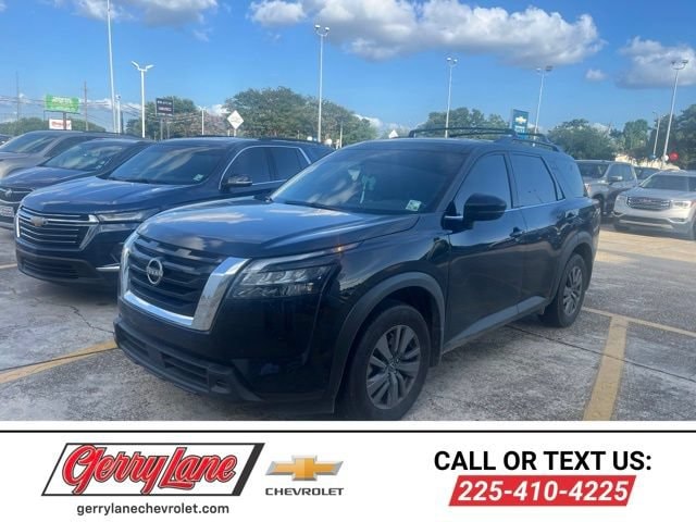 2024 Nissan Pathfinder SV 2WD's photo