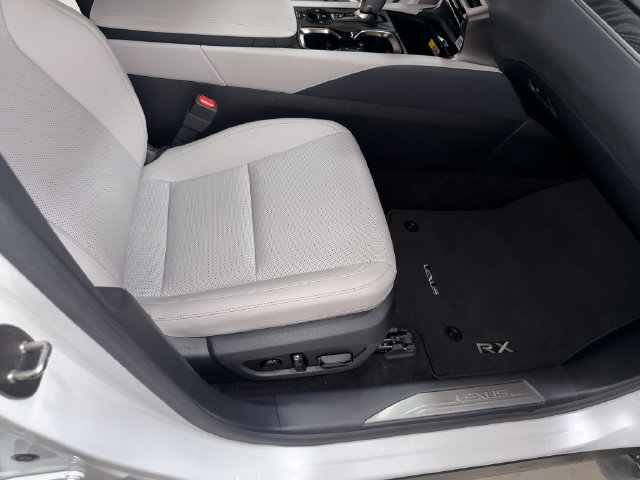2023 Lexus RX 350 - Photo 15