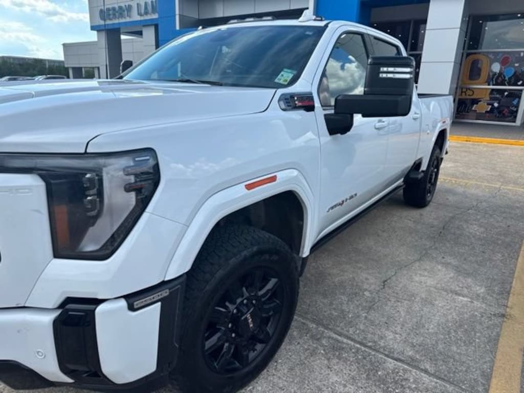Used 2025 GMC Sierra 2500 HD AT4 Truck Crew Cab