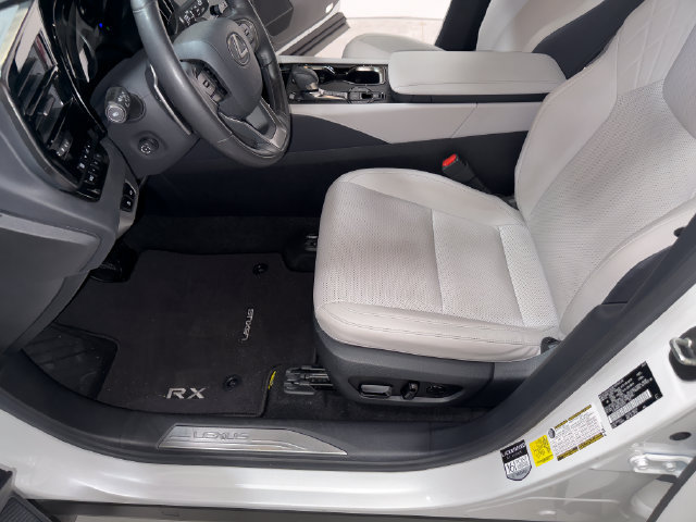2023 Lexus RX 350 - Photo 12
