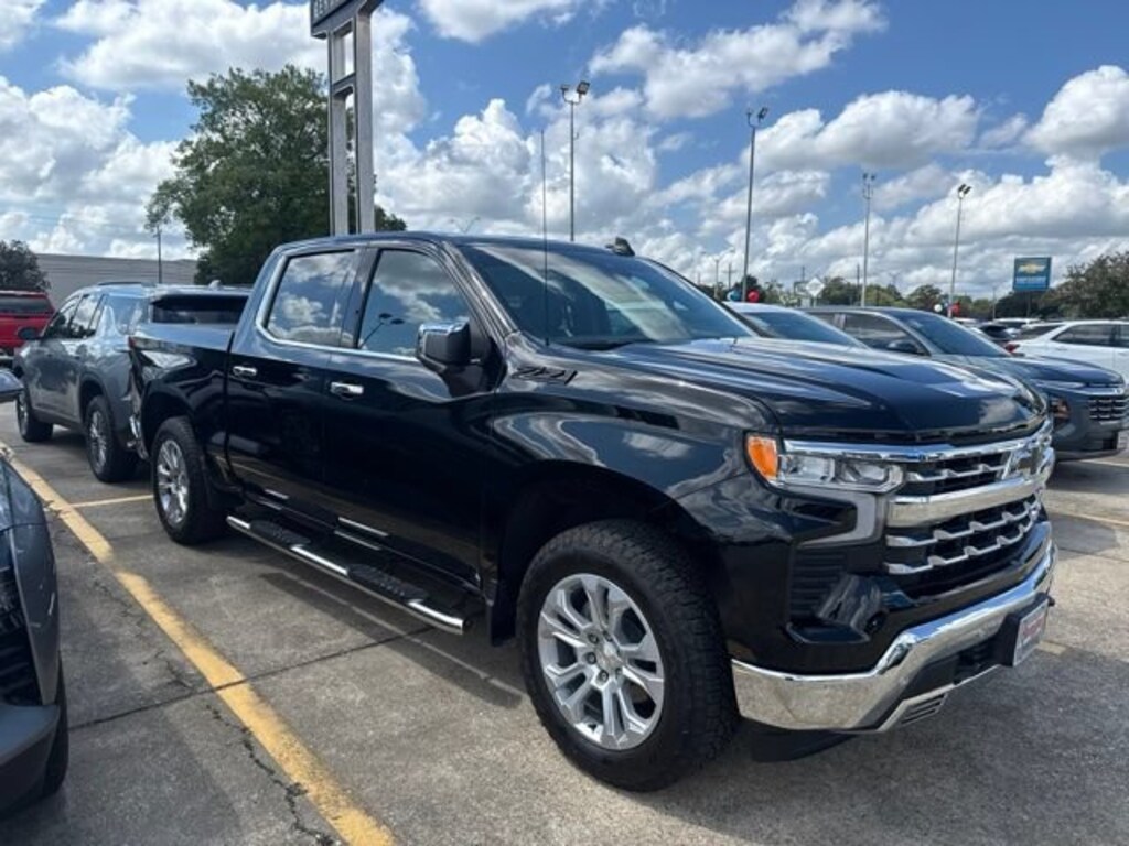 Used 2025 Chevrolet Silverado 1500 LTZ Truck Crew Cab