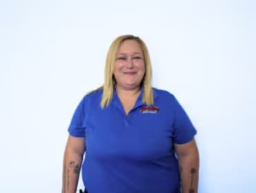 Staff member Sandra Crappell from ID_51b6e0