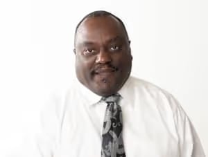 Staff member OLIVER WASHINGTON from ID_f47fa9