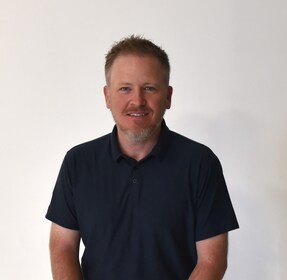 Staff member Daniel Lewis  from ID_b182bd