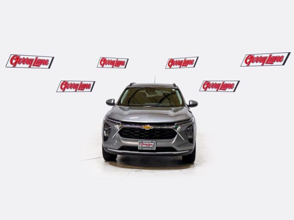 Used 2025 Chevrolet Trax LT SUV