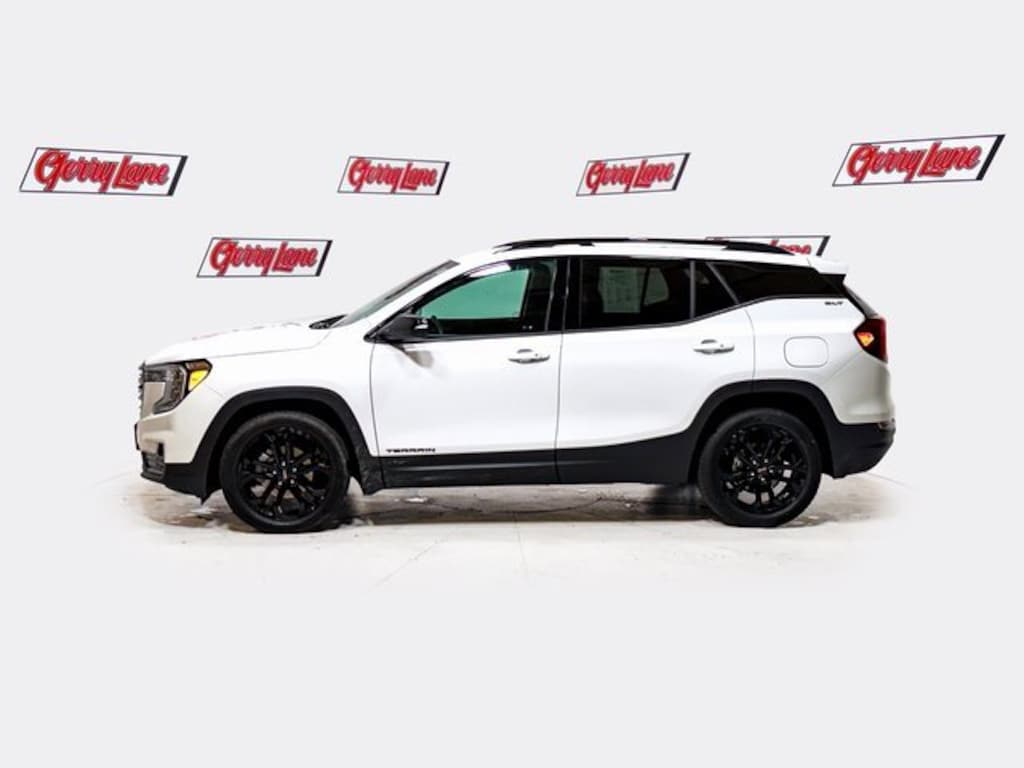 Used 2022 GMC Terrain SLT SUV