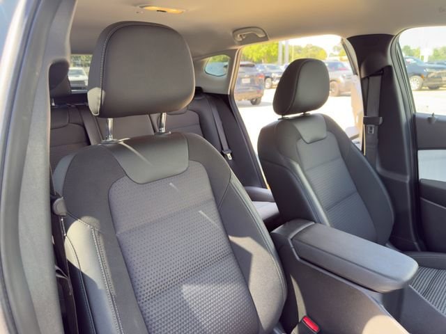 2025 Chevrolet Trax LT - Photo 17