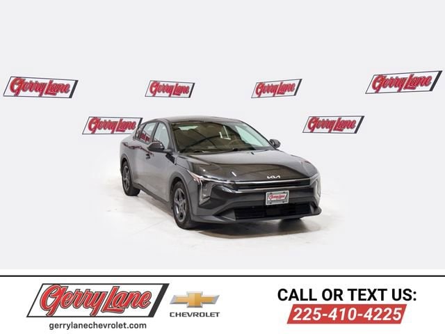 2025 Kia K4 LXS AT's photo
