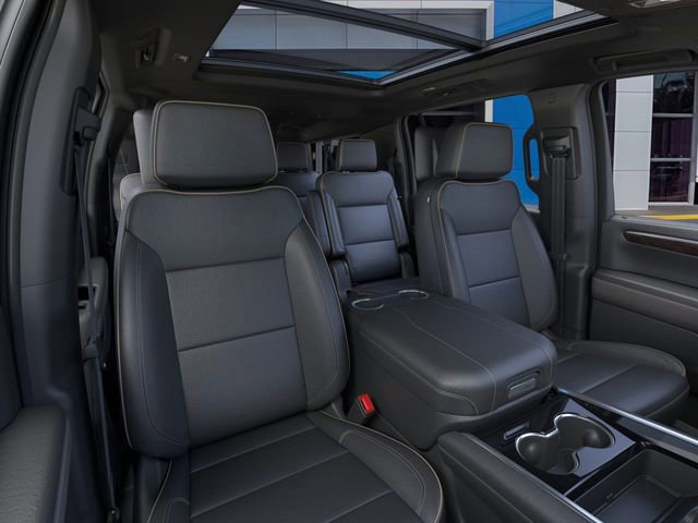 2025 Chevrolet Suburban Premier - Photo 16