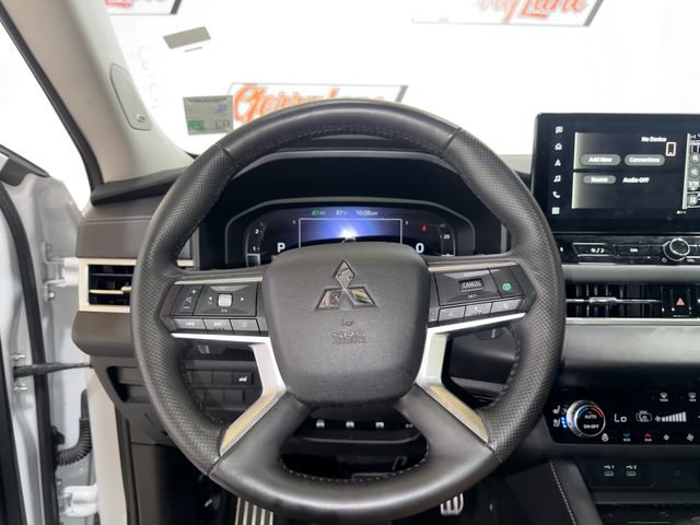 2025 Mitsubishi Outlander SEL - Photo 8