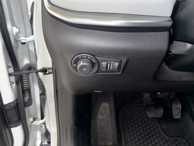 2025 Jeep Compass Limited - Photo 9