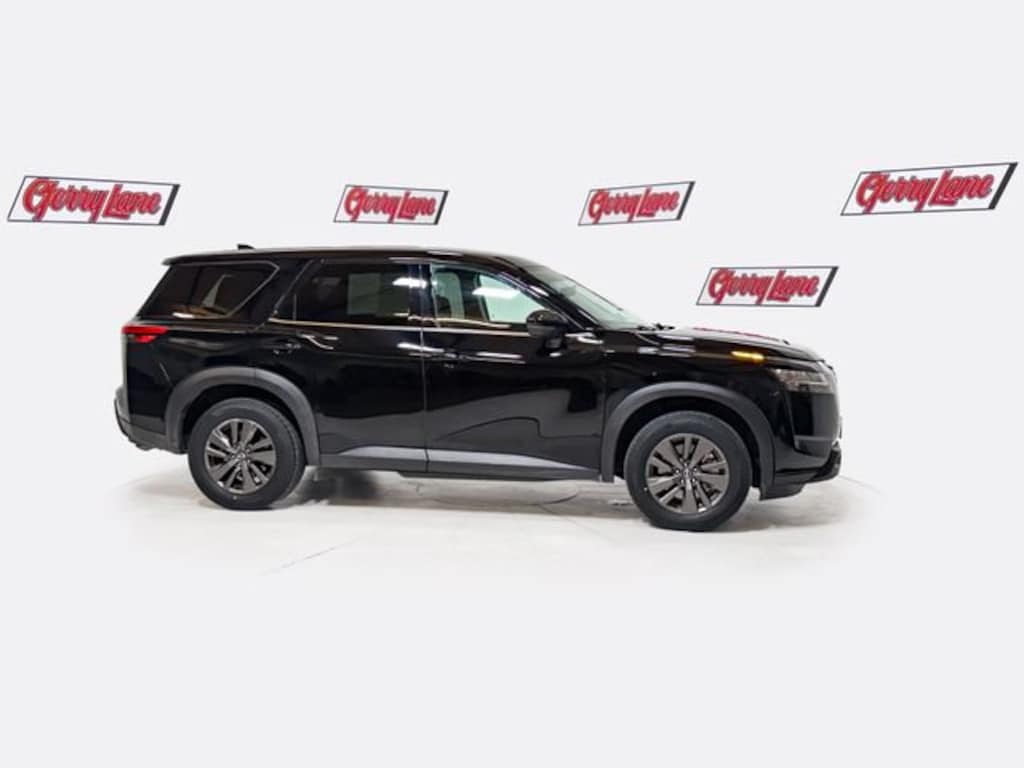 Used 2022 Nissan Pathfinder S SUV