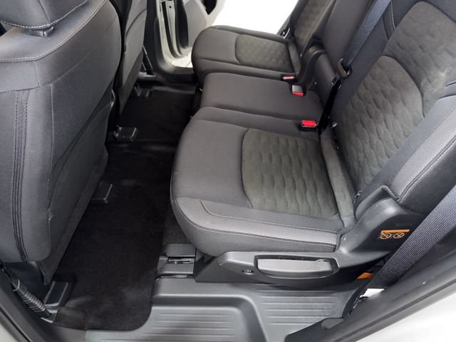 2025 Nissan Pathfinder SV - Photo 15