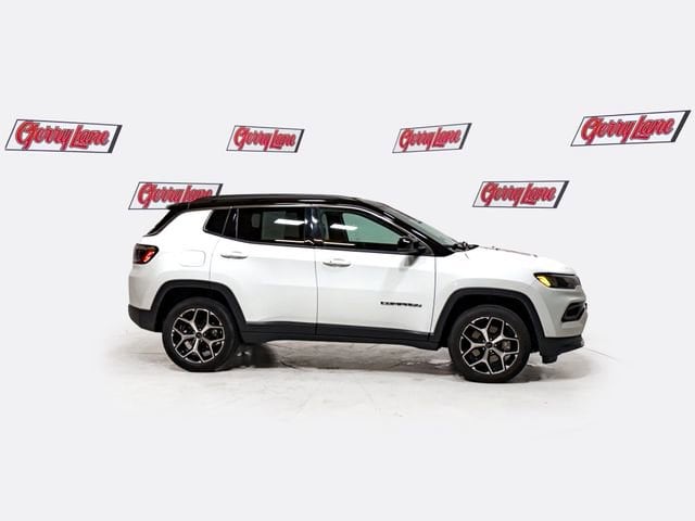 2025 Jeep Compass Limited - Photo 3