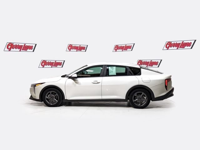 2025 Kia K4 LXS - Photo 4