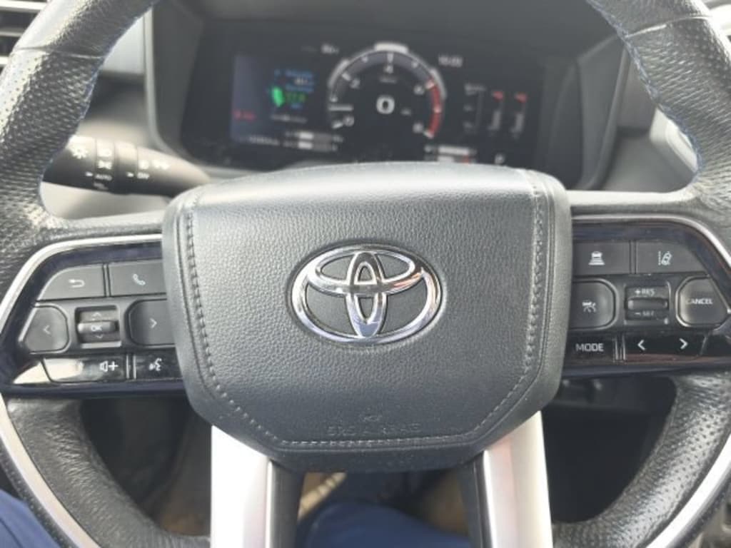 Used 2023 Toyota Tundra Platinum 3.5L V6 Truck CrewMax