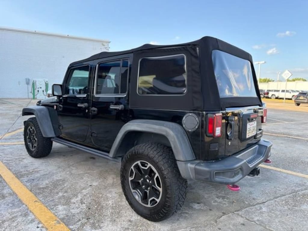 Used 2015 Jeep Wrangler Unlimited Rubicon 4x4 SUV