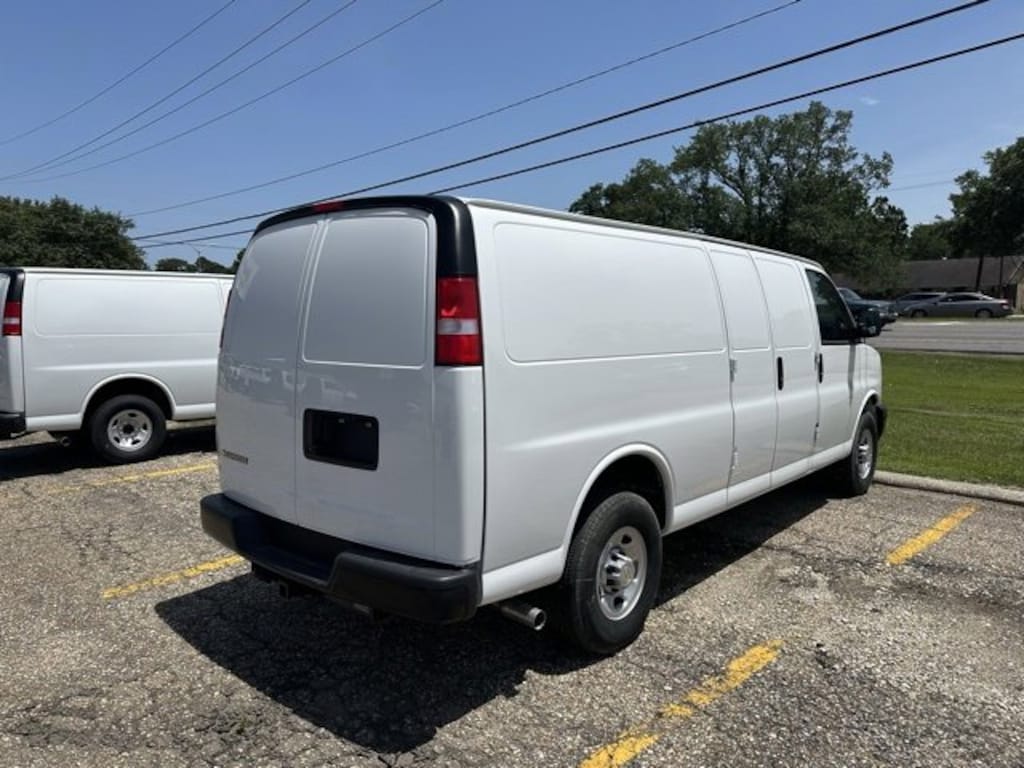New 2024 Chevrolet Express Cargo 2500 WT Van