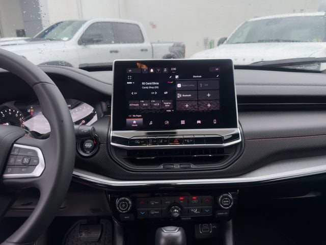 2025 Jeep Compass Trailhawk - Photo 12