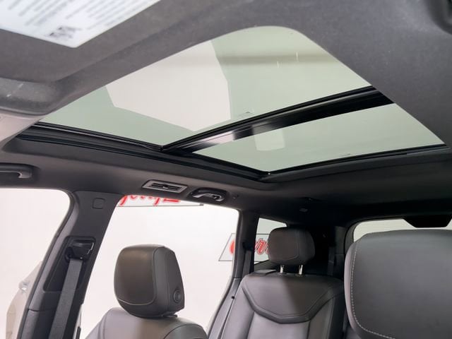 2025 Cadillac XT6 Premium Luxury - Photo 16