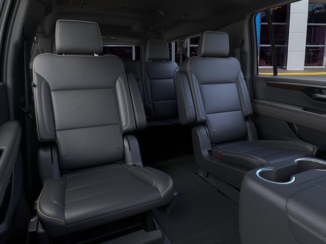 2026 Chevrolet Suburban Premier - Photo 17