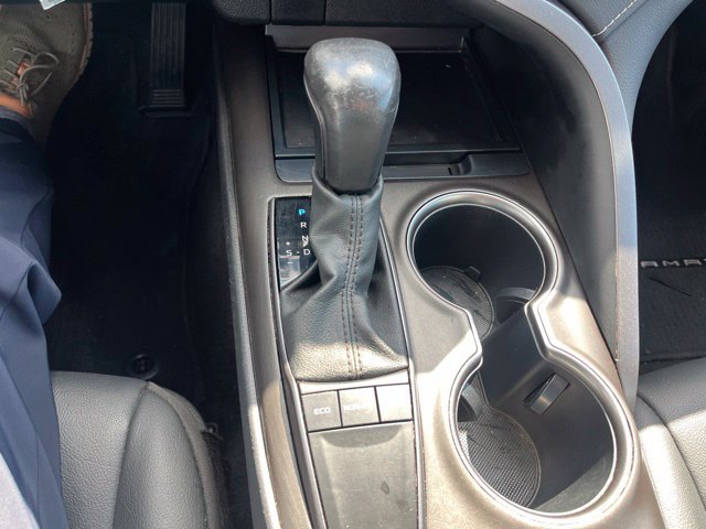 2024 Toyota Camry SE - Photo 9