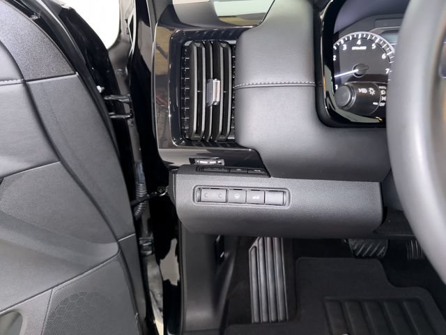 2024 Nissan Pathfinder SV - Photo 9